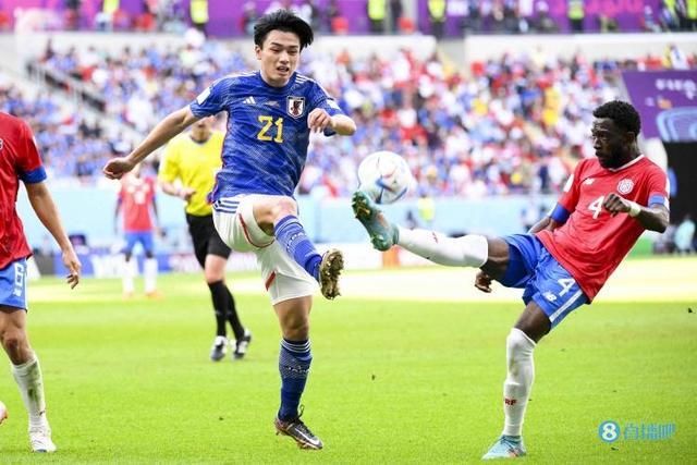 低头拭泪 低头拭泪