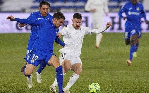 工程主体完 工程主体完